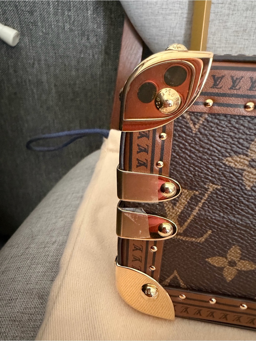 Louis Vuitton Monogram Alma BB trunk 20 BNIB 2024-25 collection limited edition - Picture 11 of 17